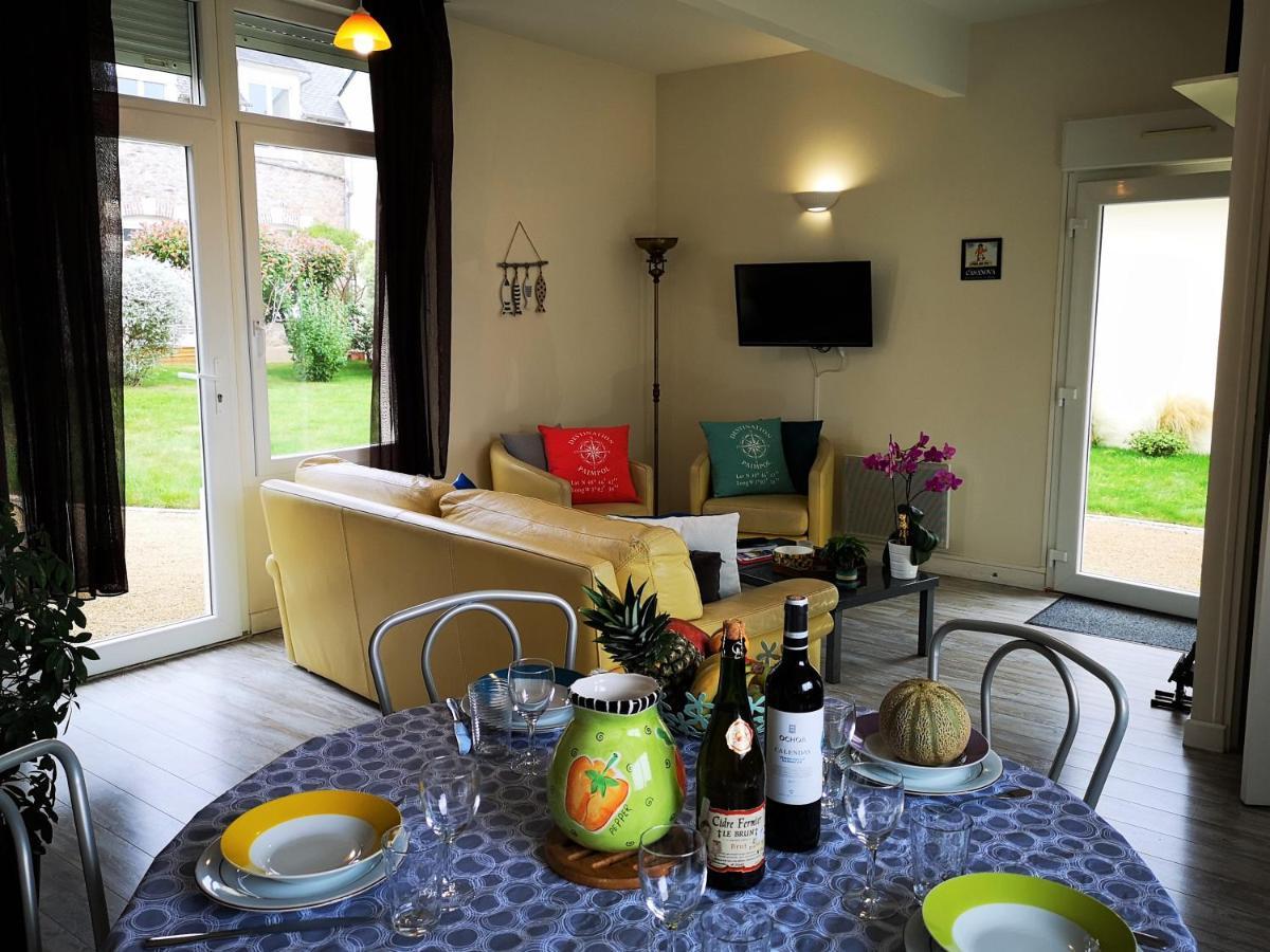Gites "Le Clos De La Baie" Пампол Стая снимка